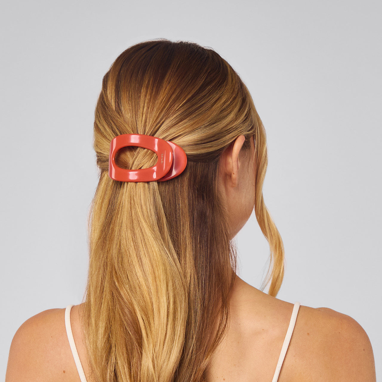 500447-MediumFlatCloudClip-SeasonalCollection-Cherry-Model-1280x1280px-1.jpg