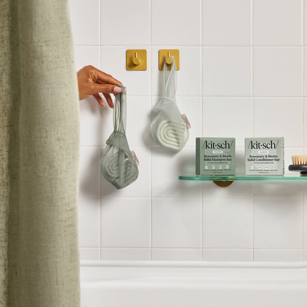 501482-501475-64945-64952-CreativeProductShoot-BottleFreeBeauty-Rosemary_Biotin-Group-1280x1280px_b157aec6-8220-49e1-bf6c-88077209b398-1.jpg