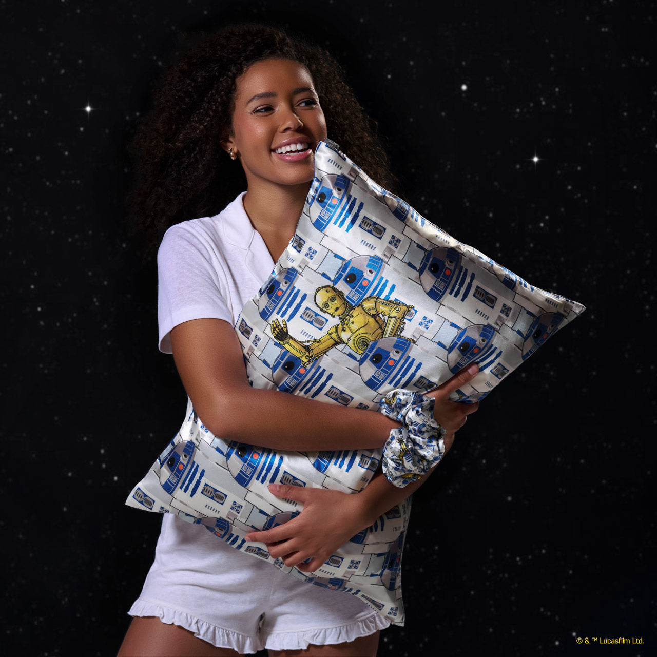 504407-504483-StarWarsxKitsch-StandardSatinPillowcase-PillowScrunchies-Model-1280x1280px-1.jpg