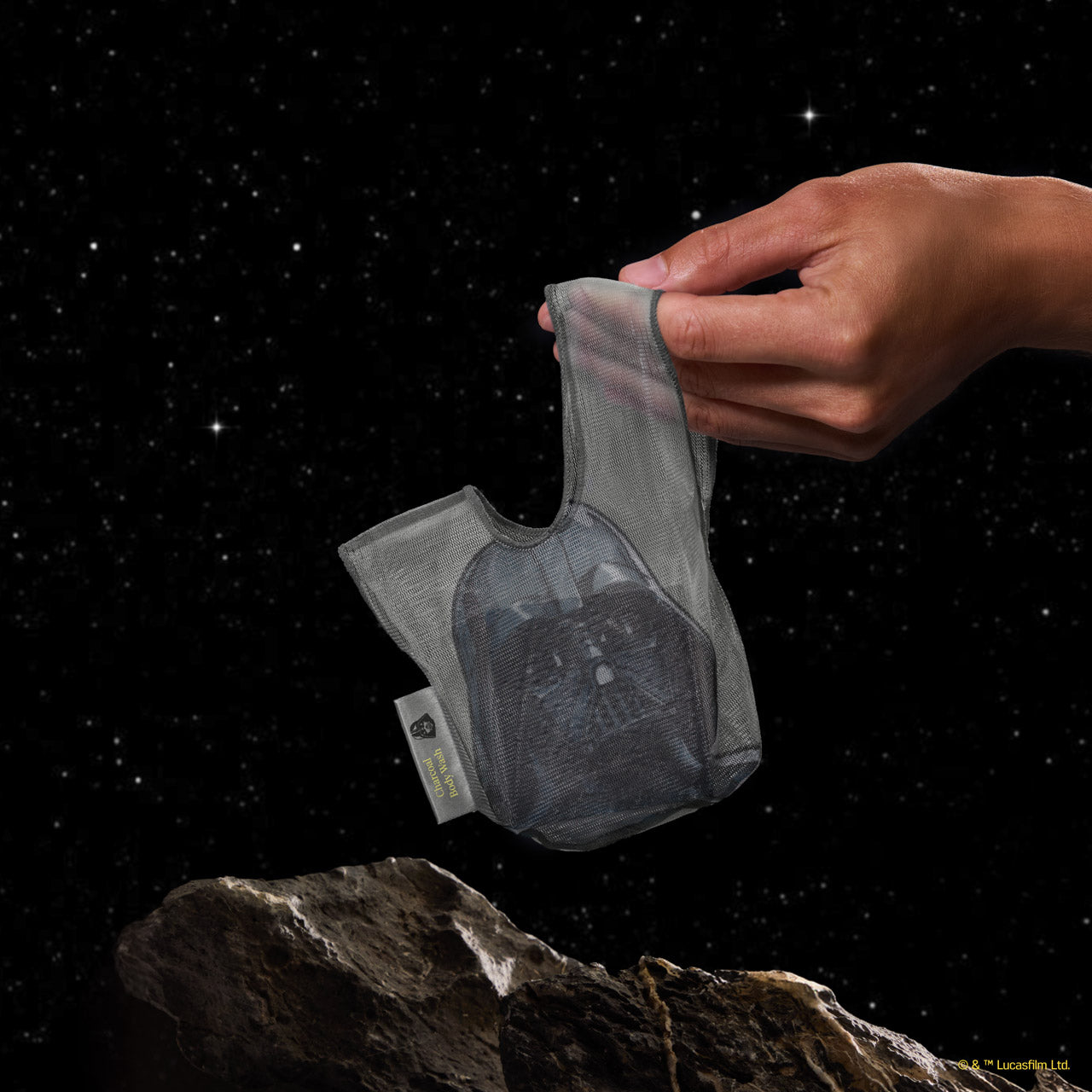504568-StarWarsxKitsch-CreativeProductShoot-BodyWashBarSaverBag-DarthVader-2-1280x1280px-1.jpg