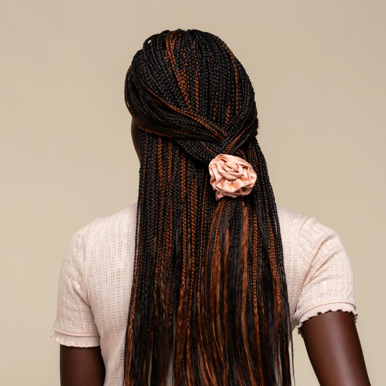 508566-RosetteRuchedSatinScrunchies-3pc-TrendHairAccessories-Terracotta-Model-2-1280x1280px-1.jpg