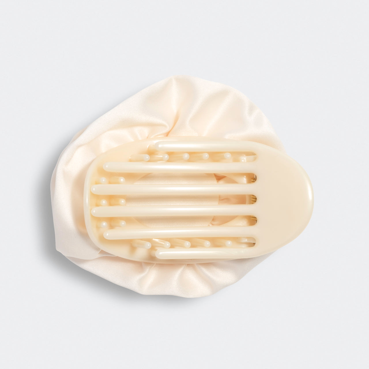 508597-SatinRosetteMediumFlatCloudClip-TrendHairAccesories-Cream-1pc-2-1280x1280px-1.jpg