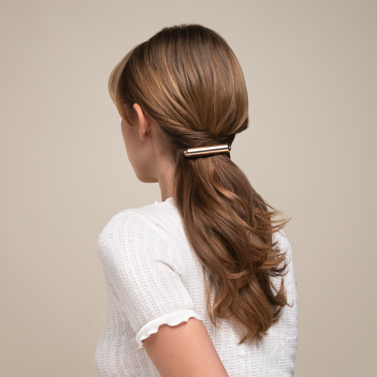 508689-MiniMetalFrenchHairPin_Clips-3pc-Set-Trend-Gold-Model-3-1280x1280px-1.jpg