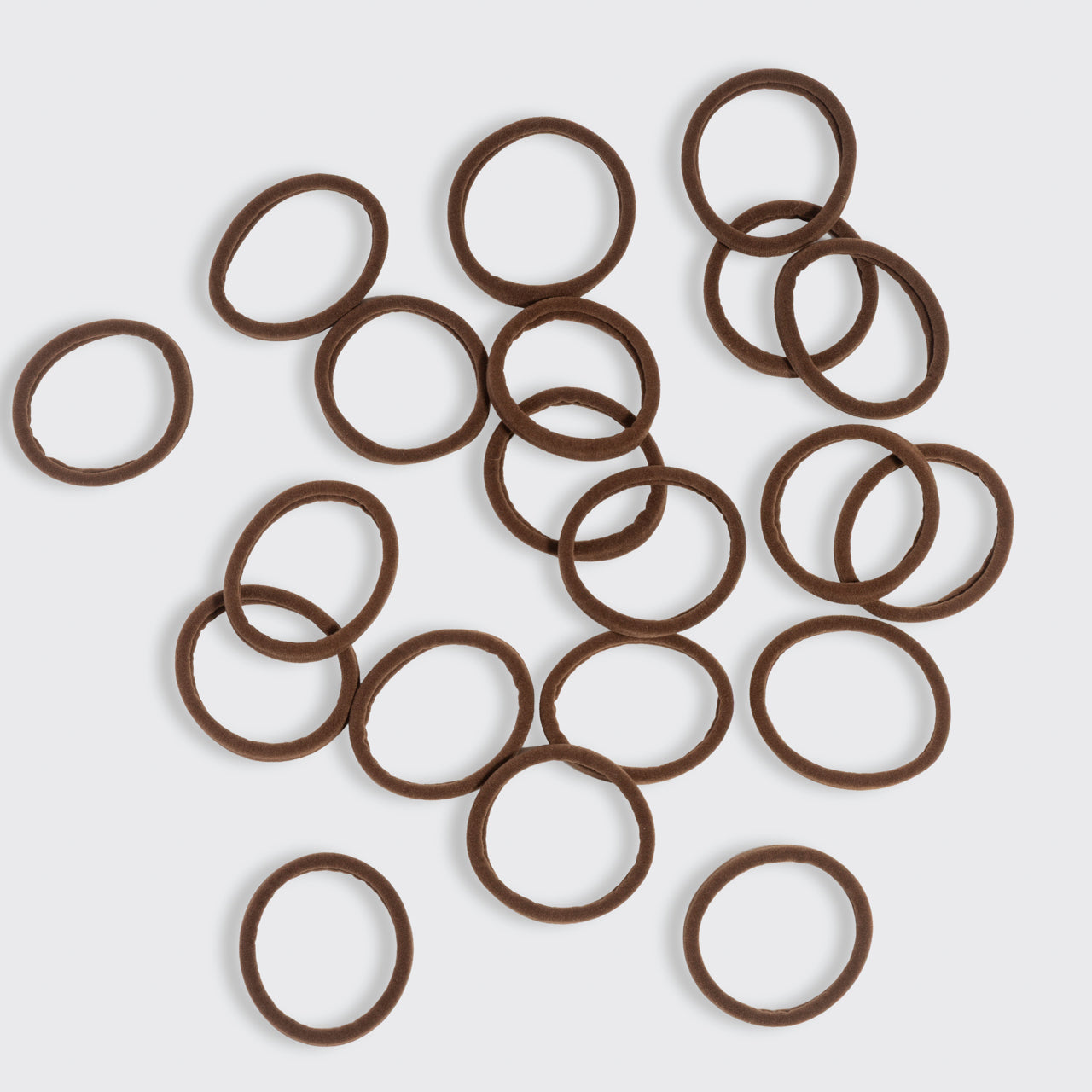508740-RecycledFabricSeamlessHairElastics-TrendHairAccessories-Chocolate-20pc-2-1280x1280px-1.jpg