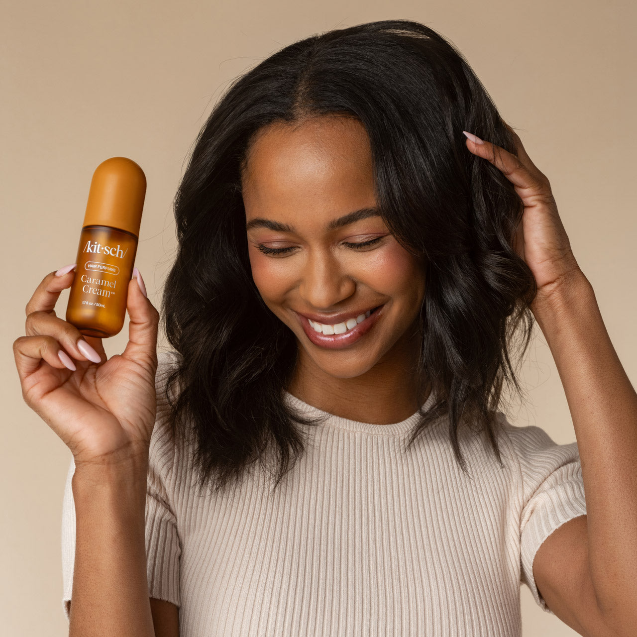 513317-CaramelCream-HairPerfume-Fragrance-Model-2-1280x1280px-2.jpg