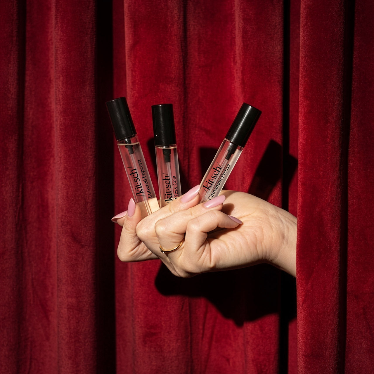 513942-CreativeProductShoot-MovieTheaterHairPerfumeTrioSet-3pc-Fragrance-4-1280x1280px-1.jpg