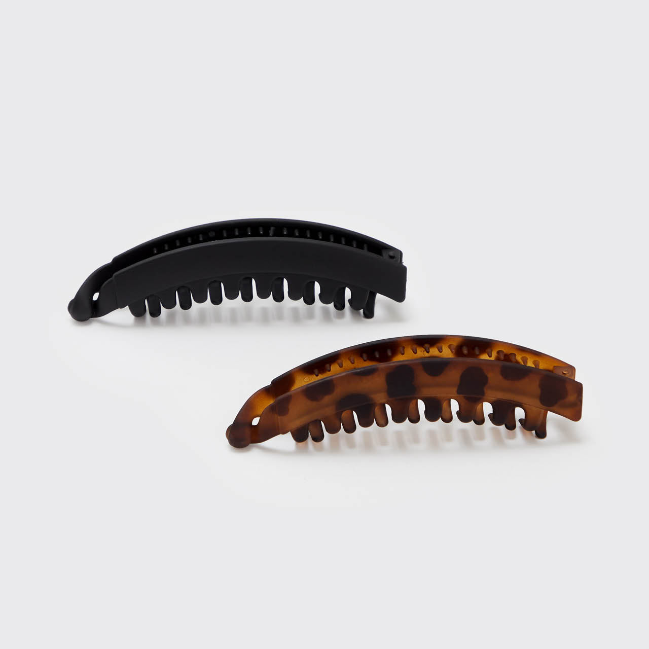 60022-RecycledPlastic-BananaClips-2pc-Hair-Black_Tort-1280x1280px-1.jpg
