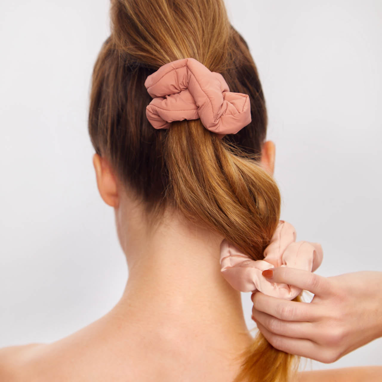 64297-RecycledFabric-PuffyScrunchies-3pc-Model-Hair-Rosewood-1280x1280px_a3428614-7686-4029-8be0-f0b60631d25f-1.jpg