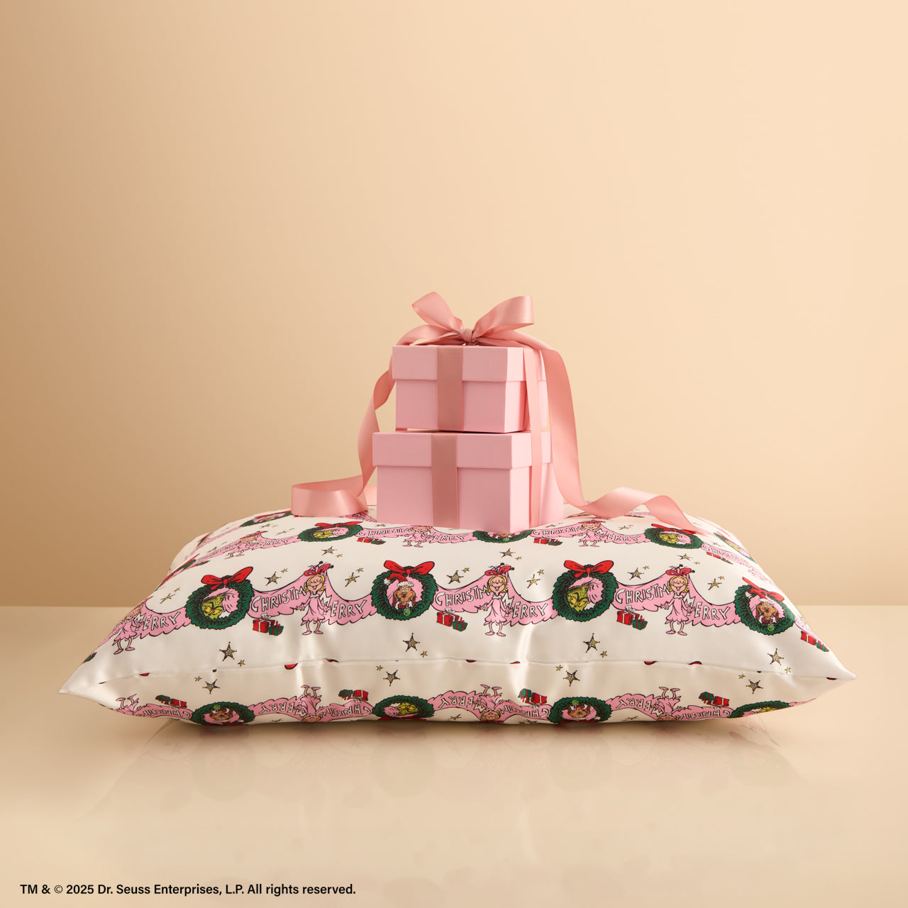 66642-TheGrinchxKitsch-CreativeProductShoot-StandardSatinPillowcase-CindyLouWho-1280x1280px.jpg