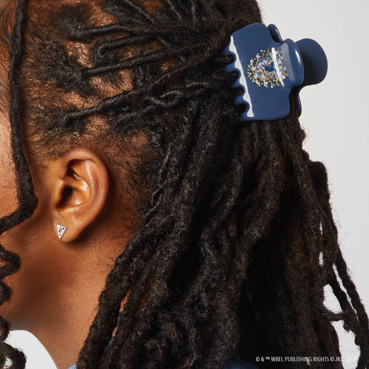 66994-HarryPotterxKitsch-RecycledPlasticClawClip-1pc-Ravenclaw-Model-1280x1280px-1.jpg