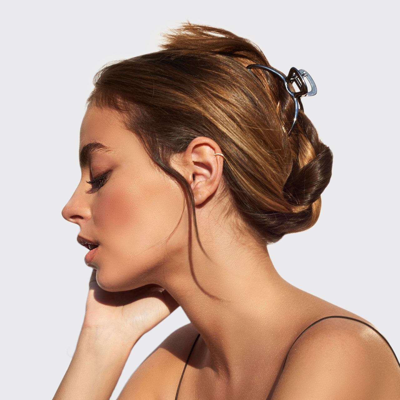 8448-Hair-lifestyle-openshape-claw-clip-hematite-1280x1280px-1.jpg