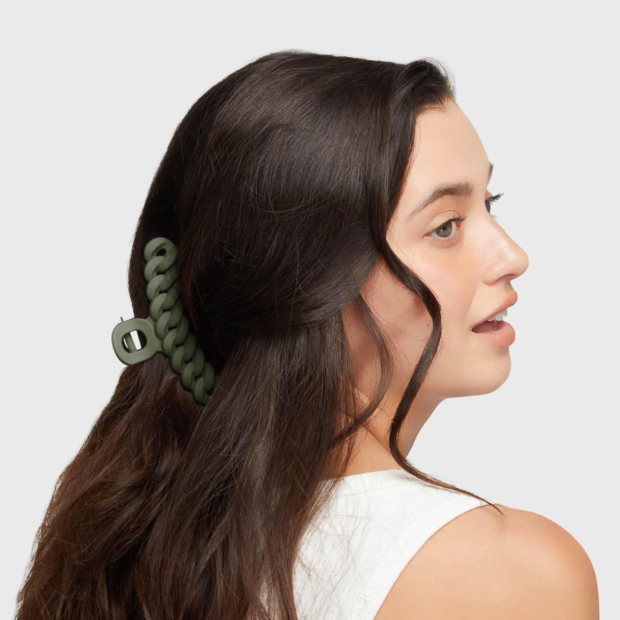 8589-Hair-lifestyle-eco-chain-clawclip-moss-1280x1280px-1.jpg
