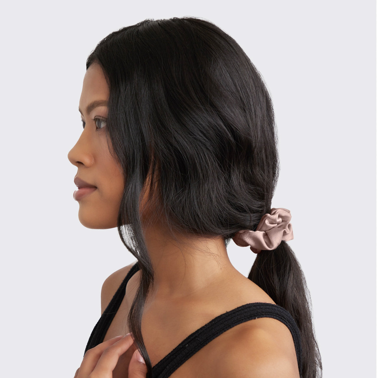 9265-Sleep-lifestyle-holiday-satin-scrunchie-cameo-1280x1280px-1.jpg