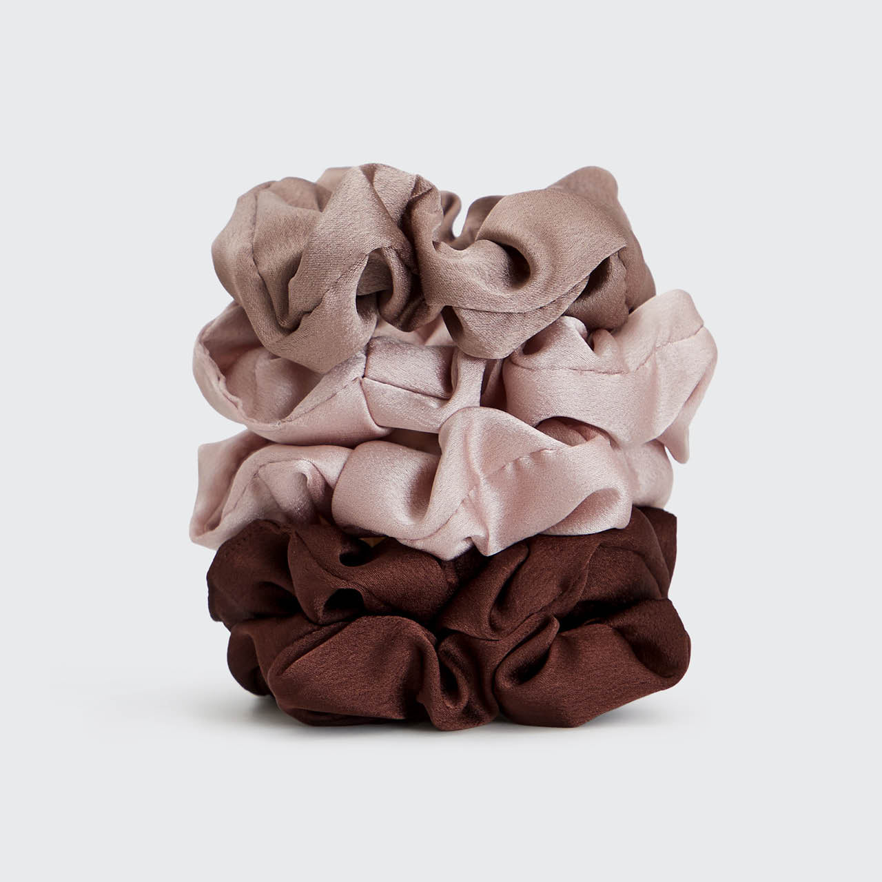 9265-Sleep-satin-scrunchie-cameo-1280x1280px_084f0c4e-edba-4dab-800e-640a40eb7689-1.jpg